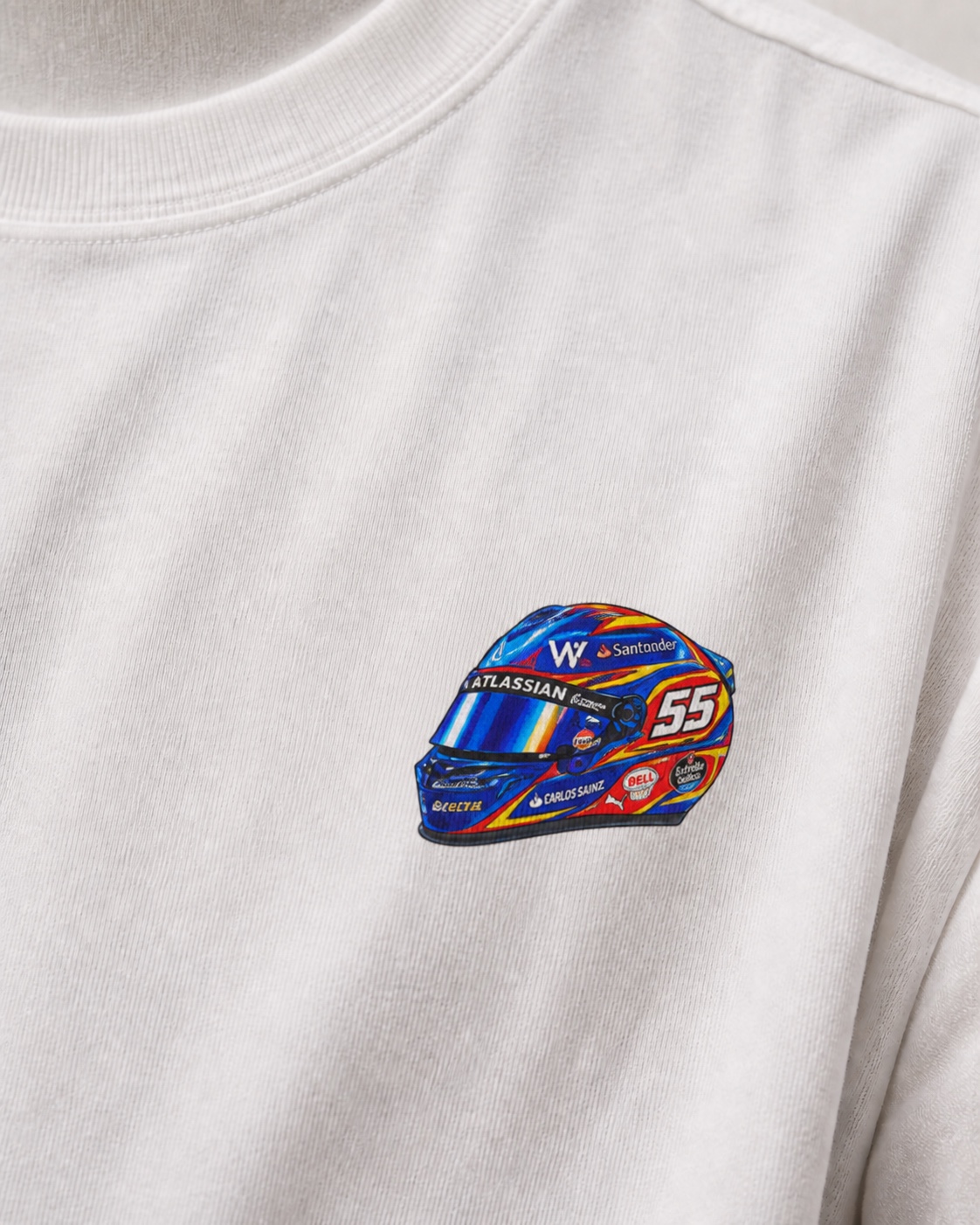 Detalle de la impresión DTF del pecho de la camiseta Carlos Sainz