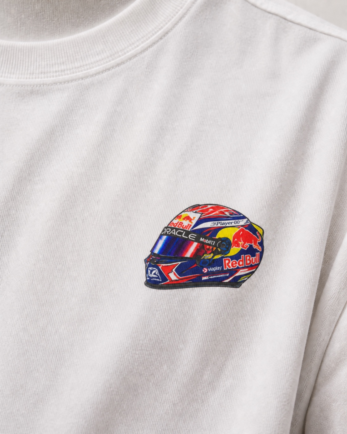 Detalle de la impresión DTF del pecho de la camiseta Max Verstappen